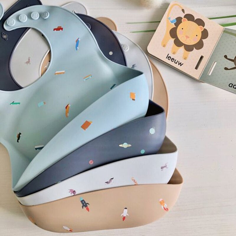 Cartoon Printing Baby Bibs Waterproof Soft Silicone Baby Feeding Catcher Adjustable Roll up Food Pocket for Infants Newborn Boys